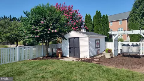 Exterior - 8213 Skipwith Dr, Frederick, MD 21702 photo 7 of 23