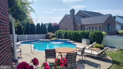 Exterior - 8213 Skipwith Dr, Frederick, MD 21702 photo 2 of 23