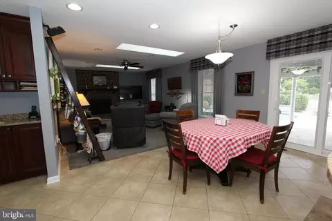 Entry Way - 8213 Skipwith Dr, Frederick, MD 21702 photo 3 of 4