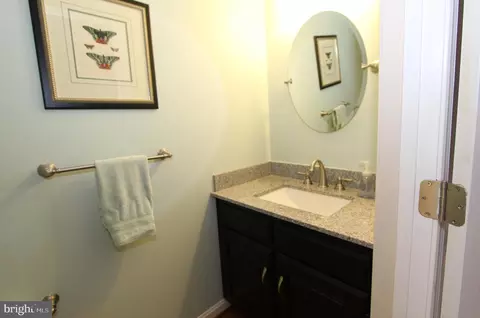 Bath - 8213 Skipwith Dr, Frederick, MD 21702 photo 6 of 7