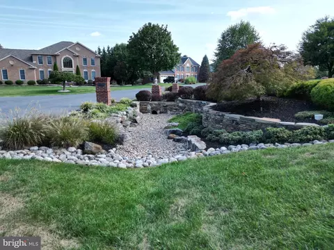 Exterior - 8213 Skipwith Dr, Frederick, MD 21702 photo 16 of 23