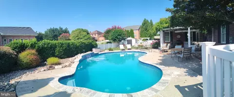 Exterior - 8213 Skipwith Dr, Frederick, MD 21702 photo 5 of 23