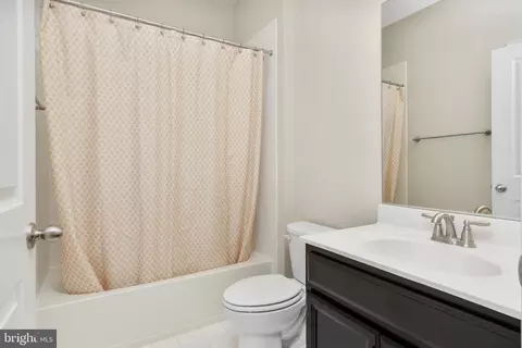 Entry Way - 4615 Cambria Rd, Frederick, MD 21703 photo 9 of 10