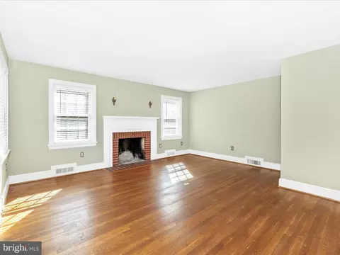 Living - 108 Frederick Ave, Frederick, MD 21701 photo 2 of 6
