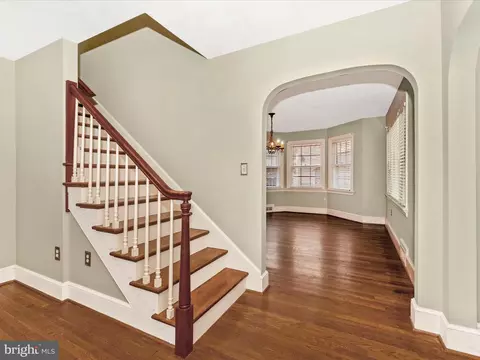 Entry Way - 108 Frederick Ave, Frederick, MD 21701 photo 2 of 5