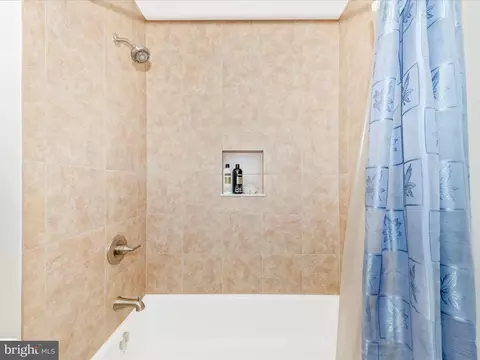 Bath - 5816 Box Elder Ct, Frederick, MD 21703 photo 5 of 5