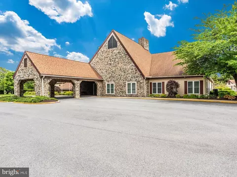 Exterior - 5816 Box Elder Ct, Frederick, MD 21703 photo 10 of 11