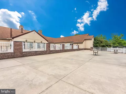 Exterior - 5816 Box Elder Ct, Frederick, MD 21703 photo 8 of 11