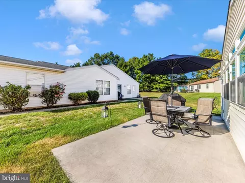 Exterior - 5816 Box Elder Ct, Frederick, MD 21703 photo 6 of 11
