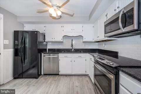 Kitchen - 8210 Red Wing Ct, Frederick, MD 21701 photo 3 of 4