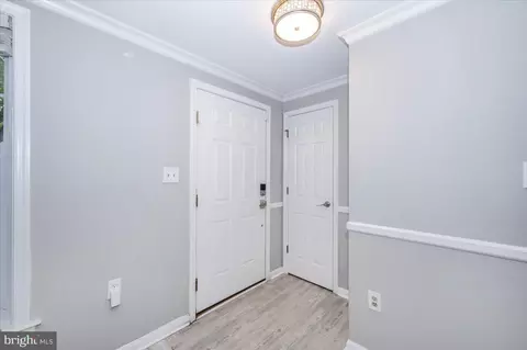 Entry Way - 8210 Red Wing Ct, Frederick, MD 21701 photo 2 of 4