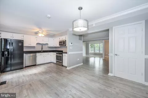 Entry Way - 8210 Red Wing Ct, Frederick, MD 21701 photo 1 of 4