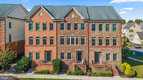 9126 Kenway Ln, Frederick, MD 21704