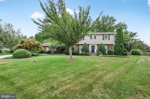 Exterior - 8000 Glendale Ct, Frederick, MD 21702 photo 10 of 48
