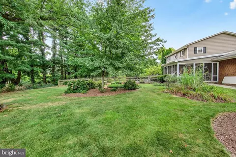 Exterior - 8000 Glendale Ct, Frederick, MD 21702 photo 19 of 48