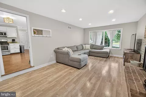 Living - 8000 Glendale Ct, Frederick, MD 21702 photo 1 of 2