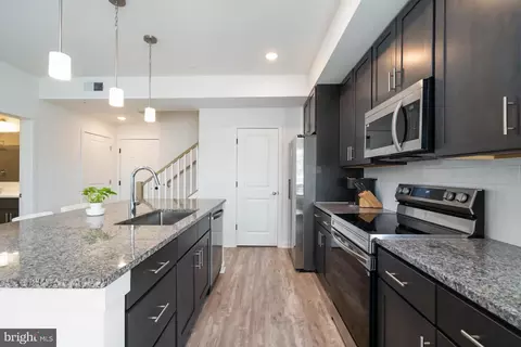 1618 Blacksmith Way UNIT B, Frederick, MD 21702 photo 1
