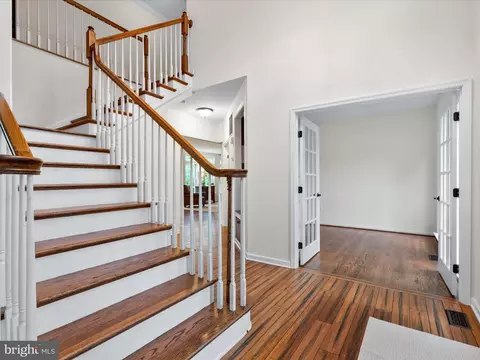 Entry Way - 102 N Pointe Ter, Middletown, MD 21769 photo 4 of 6