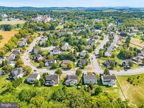 View/Area - 102 N Pointe Ter, Middletown, MD 21769 photo 6 of 7