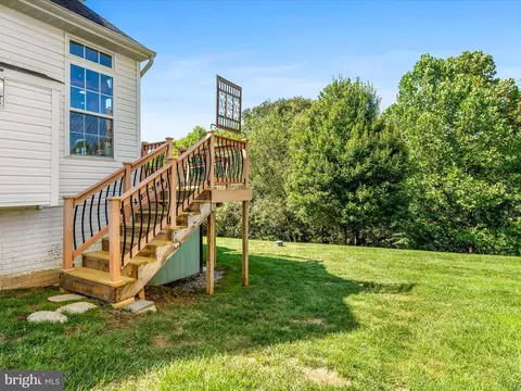 Exterior - 102 N Pointe Ter, Middletown, MD 21769 photo 4 of 11