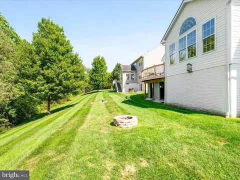 Exterior - 102 N Pointe Ter, Middletown, MD 21769 photo 8 of 11