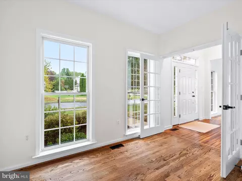 Entry Way - 102 N Pointe Ter, Middletown, MD 21769 photo 3 of 6