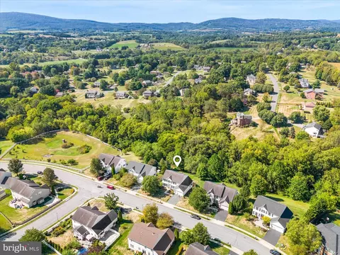 View/Area - 102 N Pointe Ter, Middletown, MD 21769 photo 3 of 7
