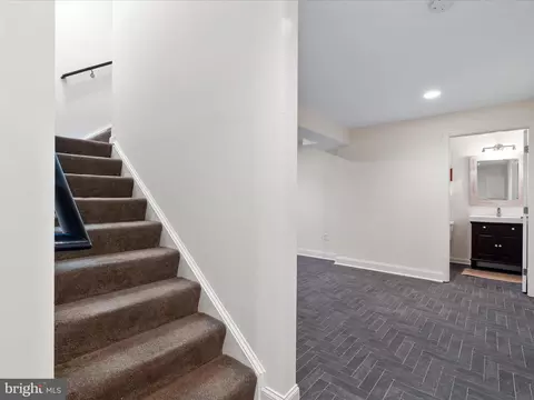 Entry Way - 102 N Pointe Ter, Middletown, MD 21769 photo 6 of 6