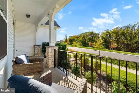 Exterior - 5613 Pine Bluff Ct, Frederick, MD 21704 photo 6 of 12