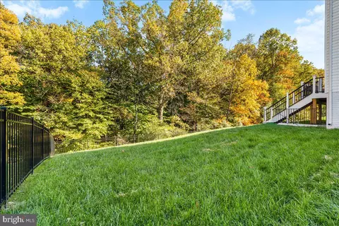 Exterior - 5613 Pine Bluff Ct, Frederick, MD 21704 photo 11 of 12