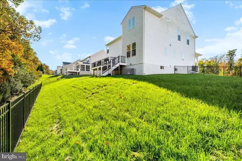 Exterior - 5613 Pine Bluff Ct, Frederick, MD 21704 photo 12 of 12