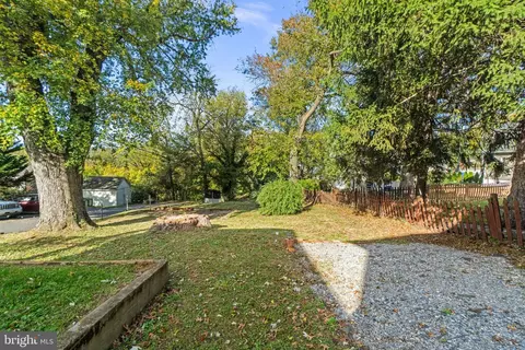 Exterior - 9 9th Ave, Brunswick, MD 21716 photo 7 of 7