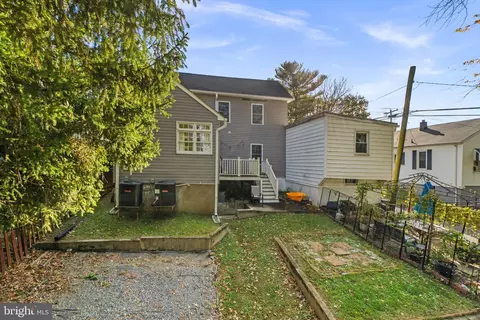 Exterior - 9 9th Ave, Brunswick, MD 21716 photo 5 of 7
