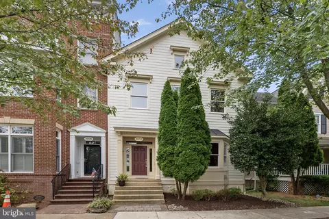 9008 Mcpherson St, Frederick, MD 21704