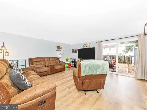 Living - 520 Riggs Ct, Frederick, MD 21703 photo 1 of 5
