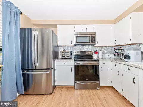 Kitchen - 520 Riggs Ct, Frederick, MD 21703 photo 2 of 2