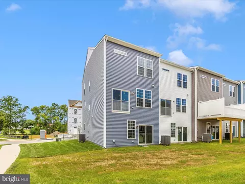 Exterior - 100 Spring Bank Way, Frederick, MD 21701 photo 6 of 8