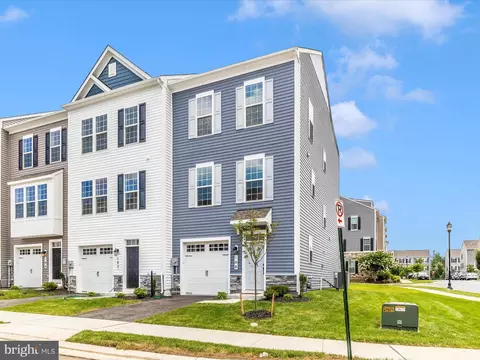 Exterior - 100 Spring Bank Way, Frederick, MD 21701 photo 4 of 8