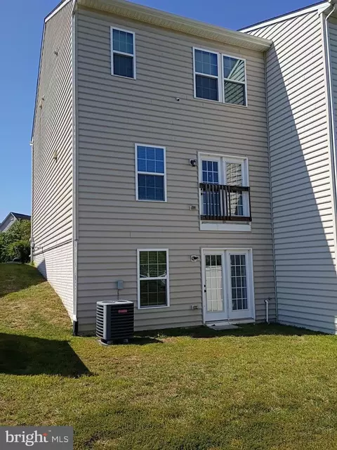 Exterior - 5925 Shepherd Ln, Frederick, MD 21704 photo 4 of 6