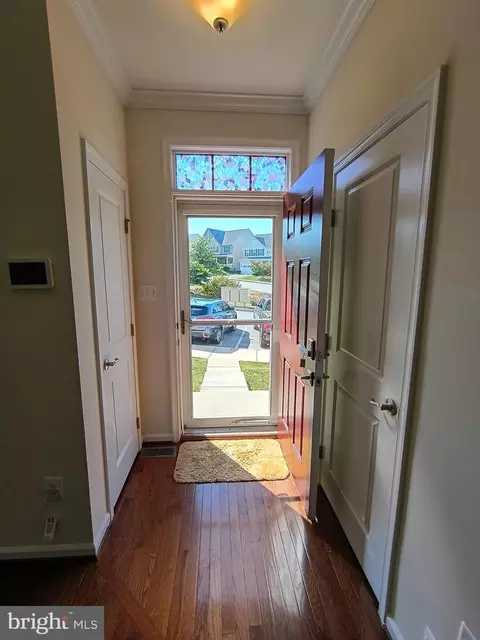 Entry Way - 5925 Shepherd Ln, Frederick, MD 21704 photo 3 of 5