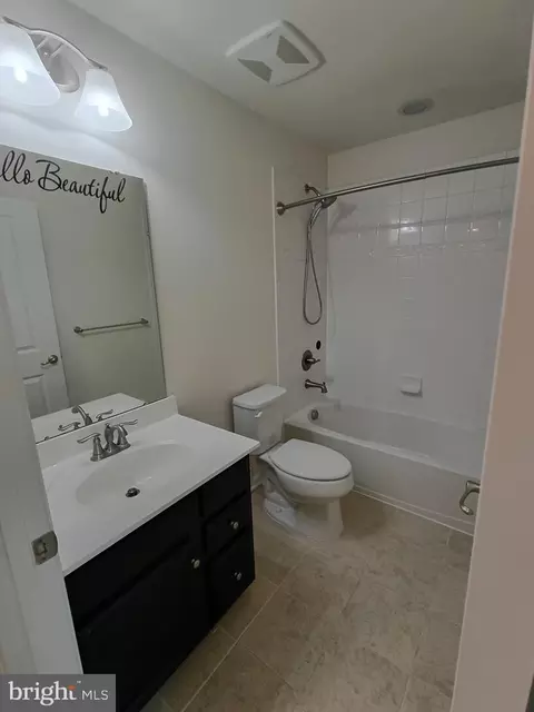 Bath - 5925 Shepherd Ln, Frederick, MD 21704 photo 7 of 9