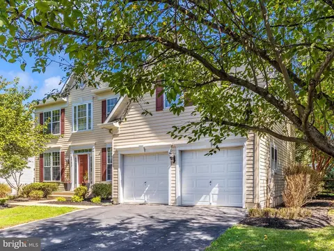 Exterior - 1713 Dearbought Dr, Frederick, MD 21701 photo 11 of 19