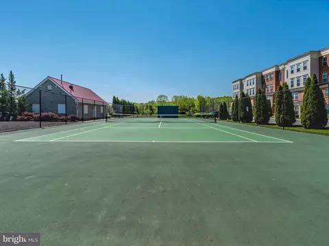 Exterior - 1713 Dearbought Dr, Frederick, MD 21701 photo 16 of 19