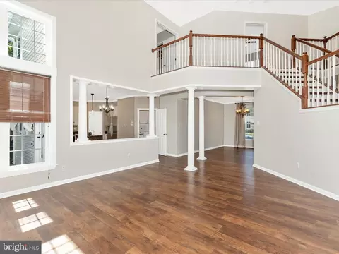 Living - 1713 Dearbought Dr, Frederick, MD 21701 photo 7 of 10