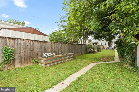 Exterior - 246 W 5th St, Frederick, MD 21701 photo 9 of 9