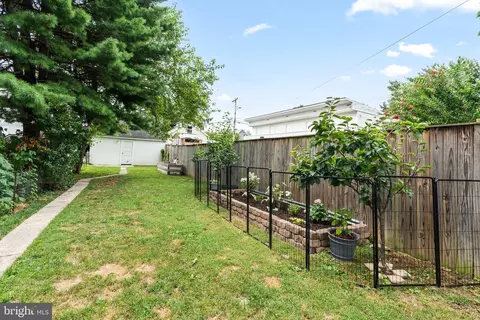 Exterior - 246 W 5th St, Frederick, MD 21701 photo 6 of 9