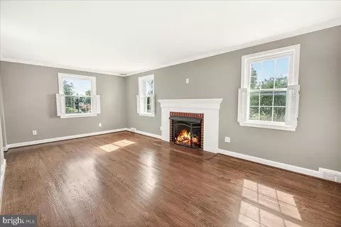 Living - 601 Culler Ave, Frederick, MD 21701 photo 10 of 12
