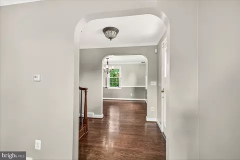 Entry Way - 601 Culler Ave, Frederick, MD 21701 photo 4 of 11