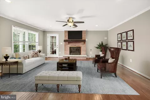 Living - 601 Culler Ave, Frederick, MD 21701 photo 4 of 12