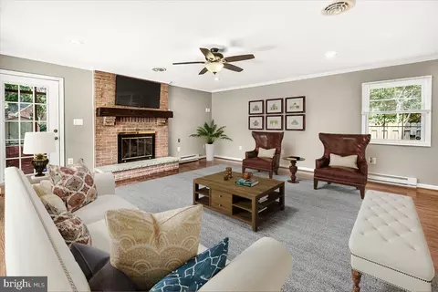 Living - 601 Culler Ave, Frederick, MD 21701 photo 2 of 12